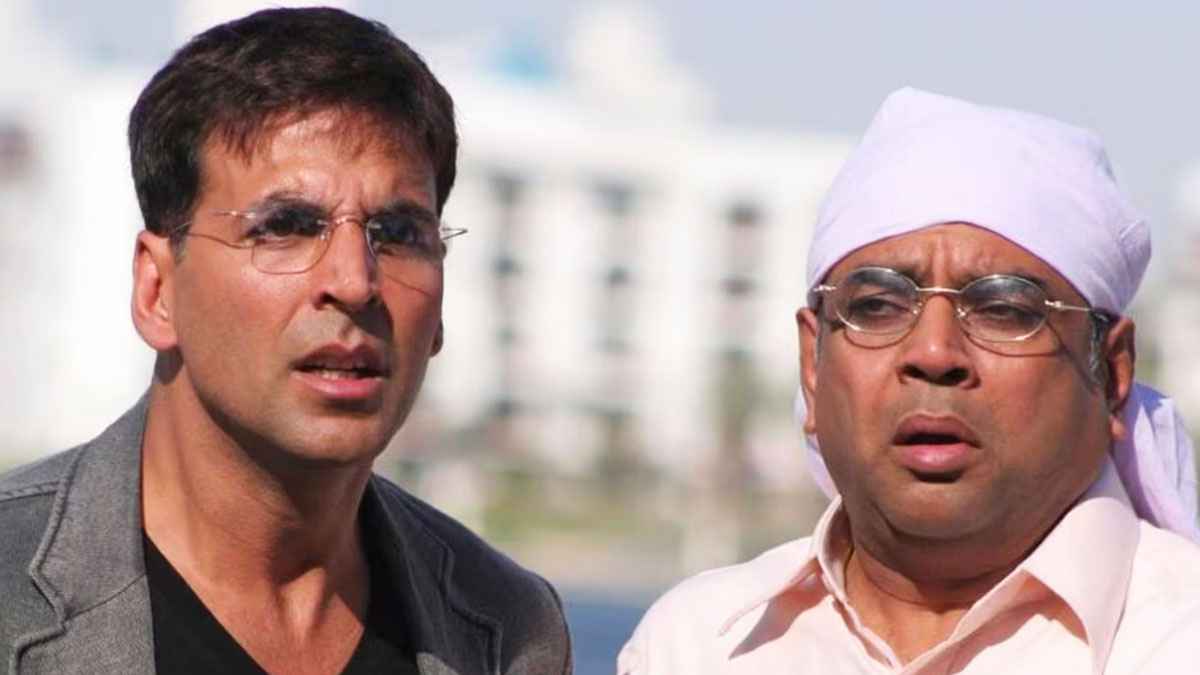 ২৫ কোটি ক্ষতিপূরণ চেয়ে পরেশকে আইনি নোটিশ অক্ষয়ের