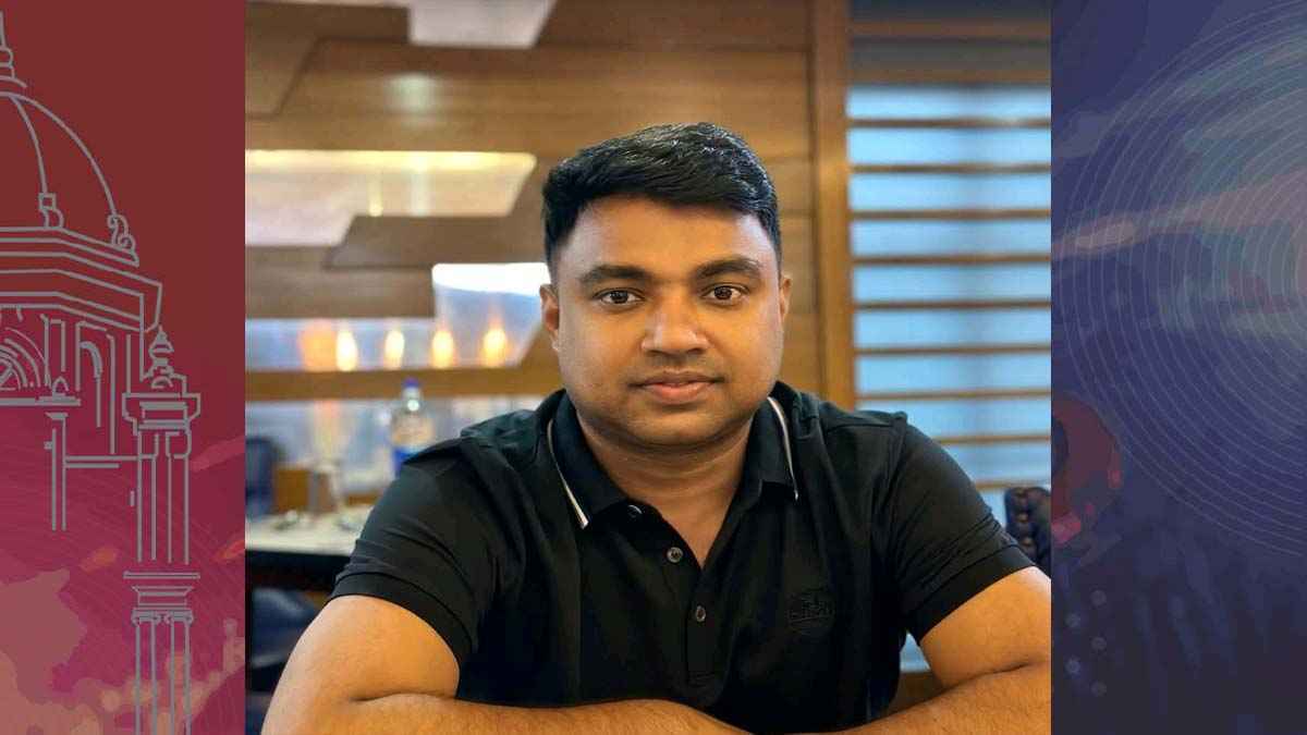 সাউথইস্ট ব্যাংক ও গ্রাহকের টাকা তছরুপের অভিযোগে সেই কর্মকর্তা গ্রেফতার