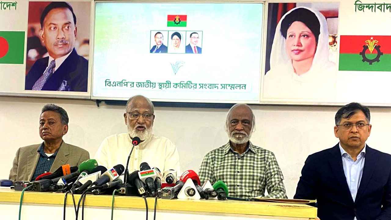 নির্বাচনের রোডম্যাপ না দিলে সরকারকে সহযোগিতা করা কঠিন হবে: বিএনপি