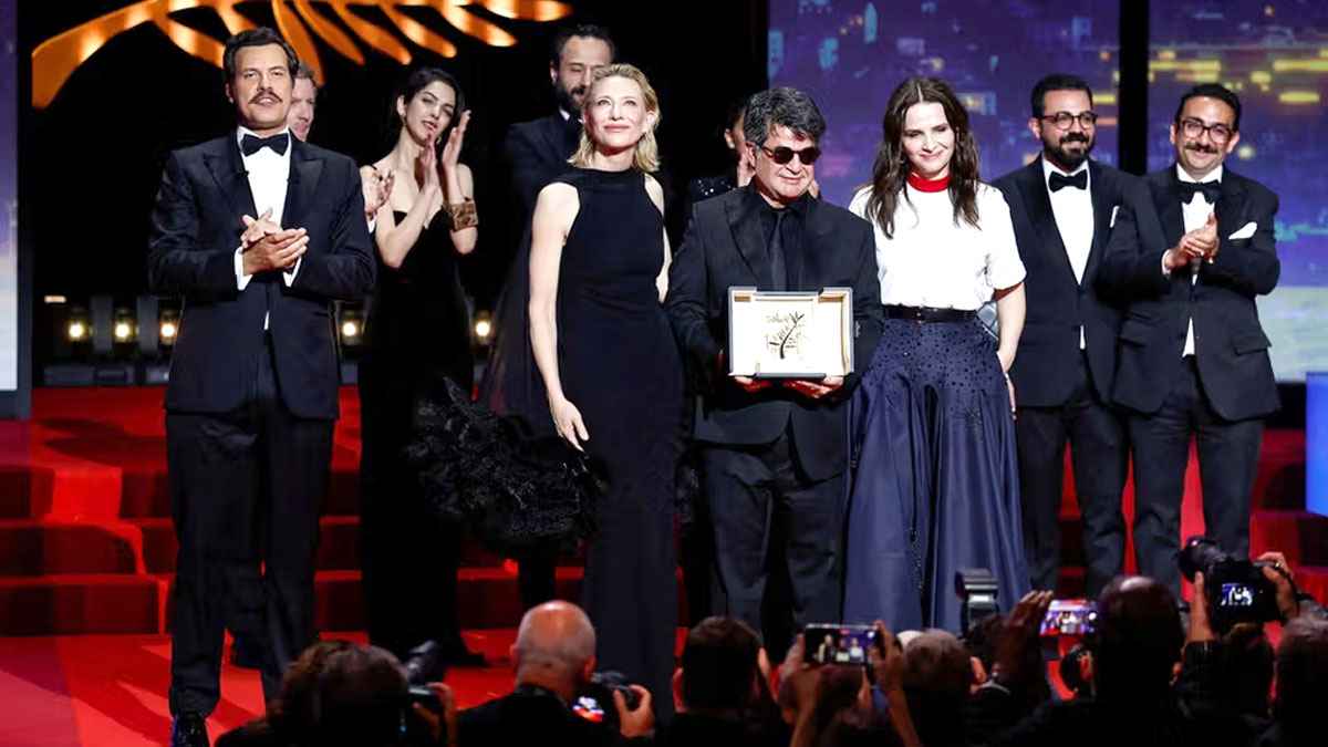 কানে জাফর পানাহির ‘স্বর্ণপাম’ ঘিরে প্রশংসা ও রাজনৈতিক আলোড়ন