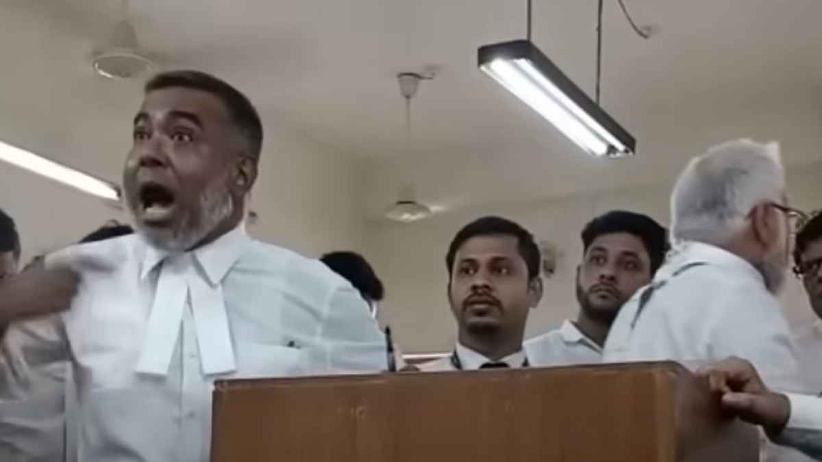 বিচারককে ‘আ.লীগের দালাল’ বললেন বিএনপিপন্থী আইনজীবীরা