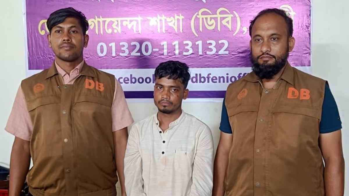 ফেনীতে ইয়াবাসহ রোহিঙ্গা যুবক গ্রেফতার