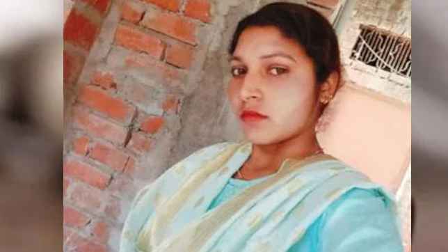 বিয়ের এক সপ্তাহের মধ্যে স্ত্রীকে পিটিয়ে হত্যা