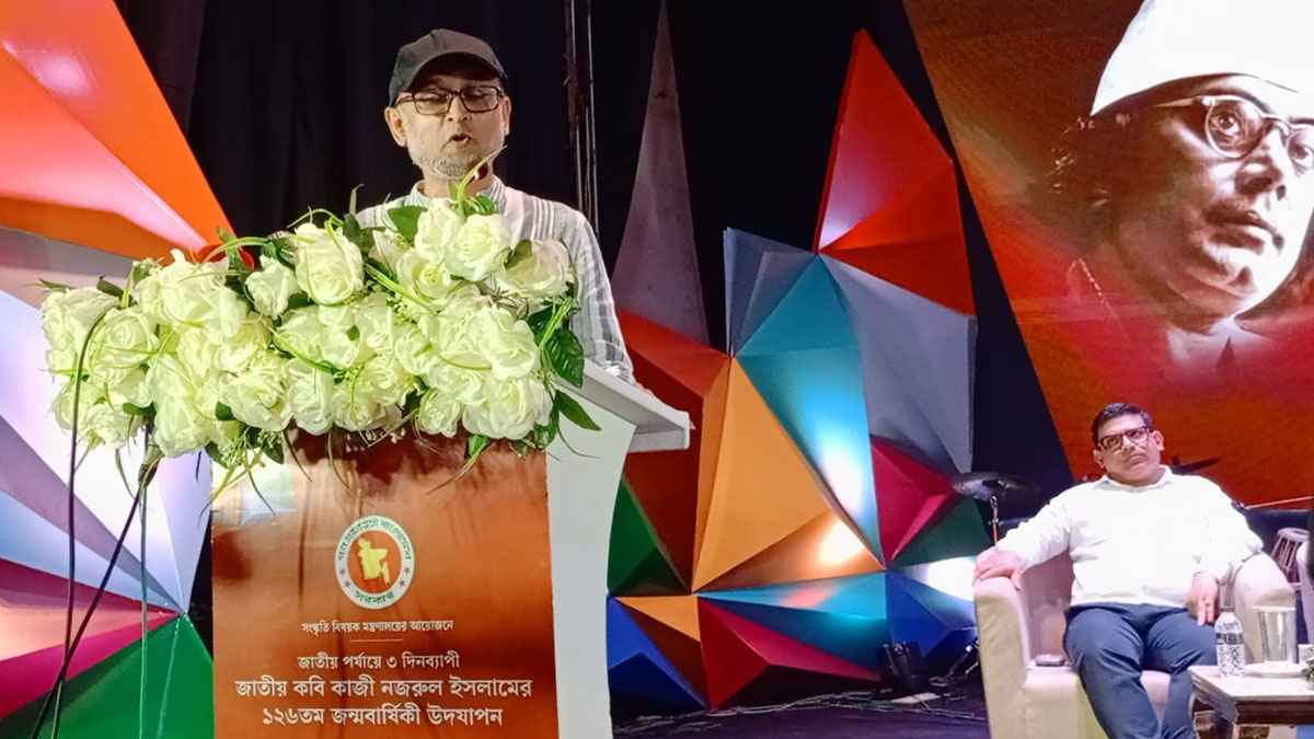 নজরুলকে জানার বিশেষ সময়ে আছি আমরা: ফারুকী