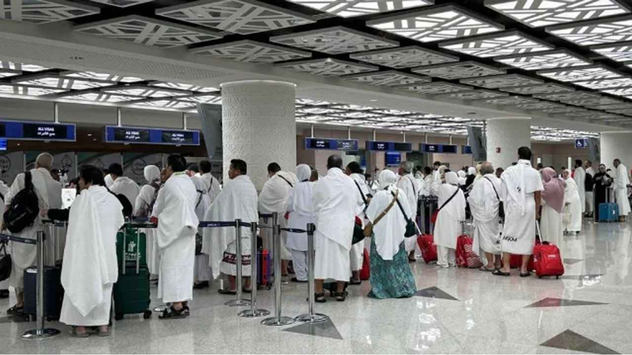 হজের শেষ ফ্লাইট কবে