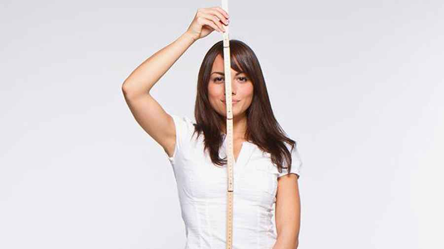 মানুষের বয়স বাড়লে কি উচ্চতা কমে?