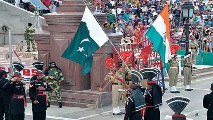 সীমান্তে সেনা কমাচ্ছে ভারত-পাকিস্তান
