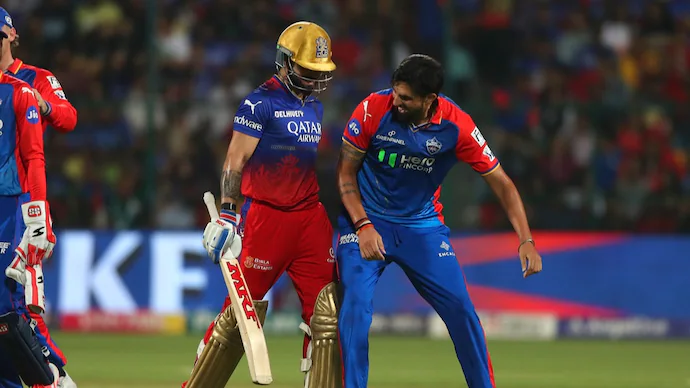 ishant-sharma-and-virat-kohli-120702125-16x9 ishant-sharma-and-virat-kohli-120702125-16x9