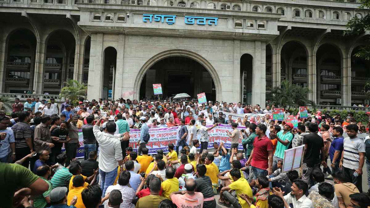 ২৪ ঘণ্টার মধ্যে ইশরাককে মেয়রের দায়িত্ব দিতে হুঁশিয়ারি