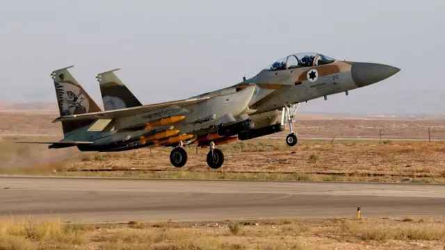 একই দিনে চার দেশে ইসরায়েলের হামলা