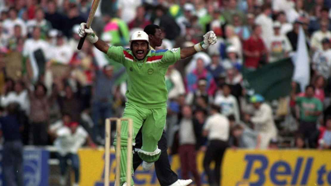 ভারতের বিপক্ষে শেষ বলে জাভেদ মিয়াঁদাদের সেই ঐতিহাসিক ছক্কা