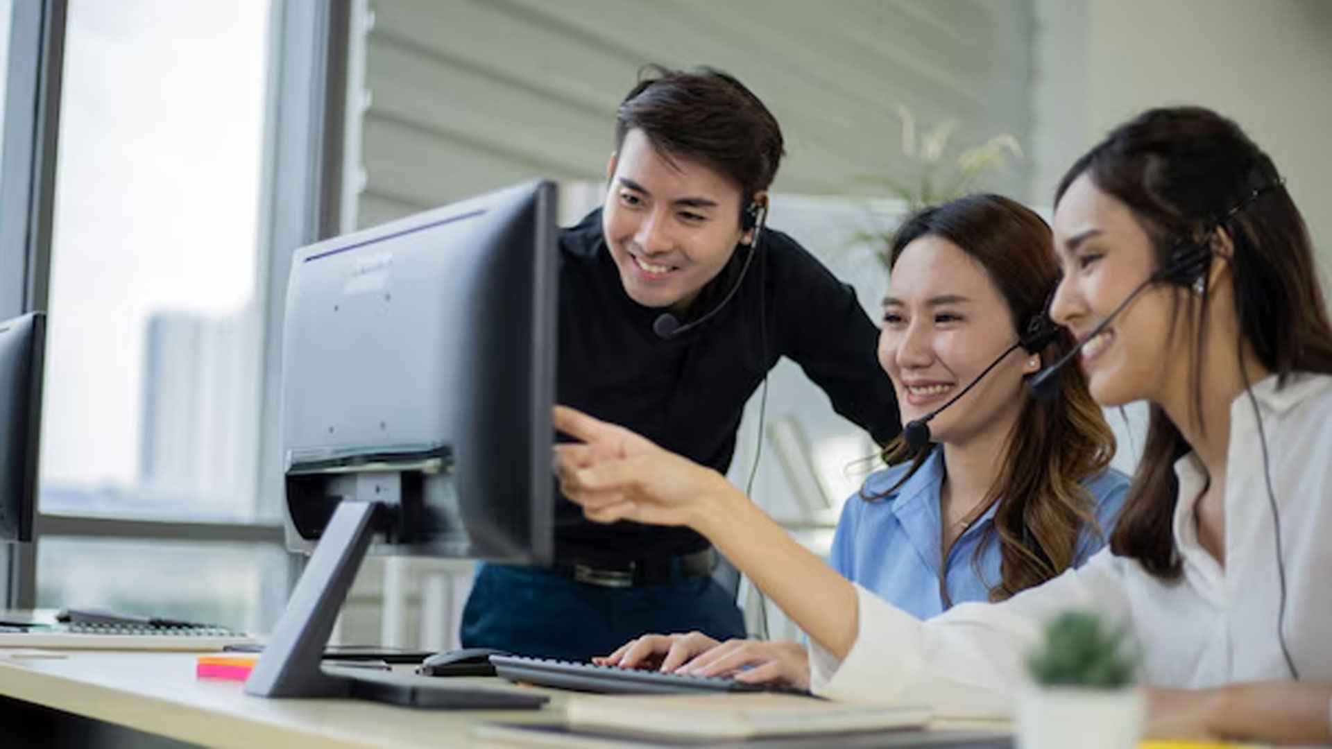 সপ্তাহিক ২ দিন ছুটিতে বেসরকারি প্রতিষ্ঠানে চাকরির সুযোগ