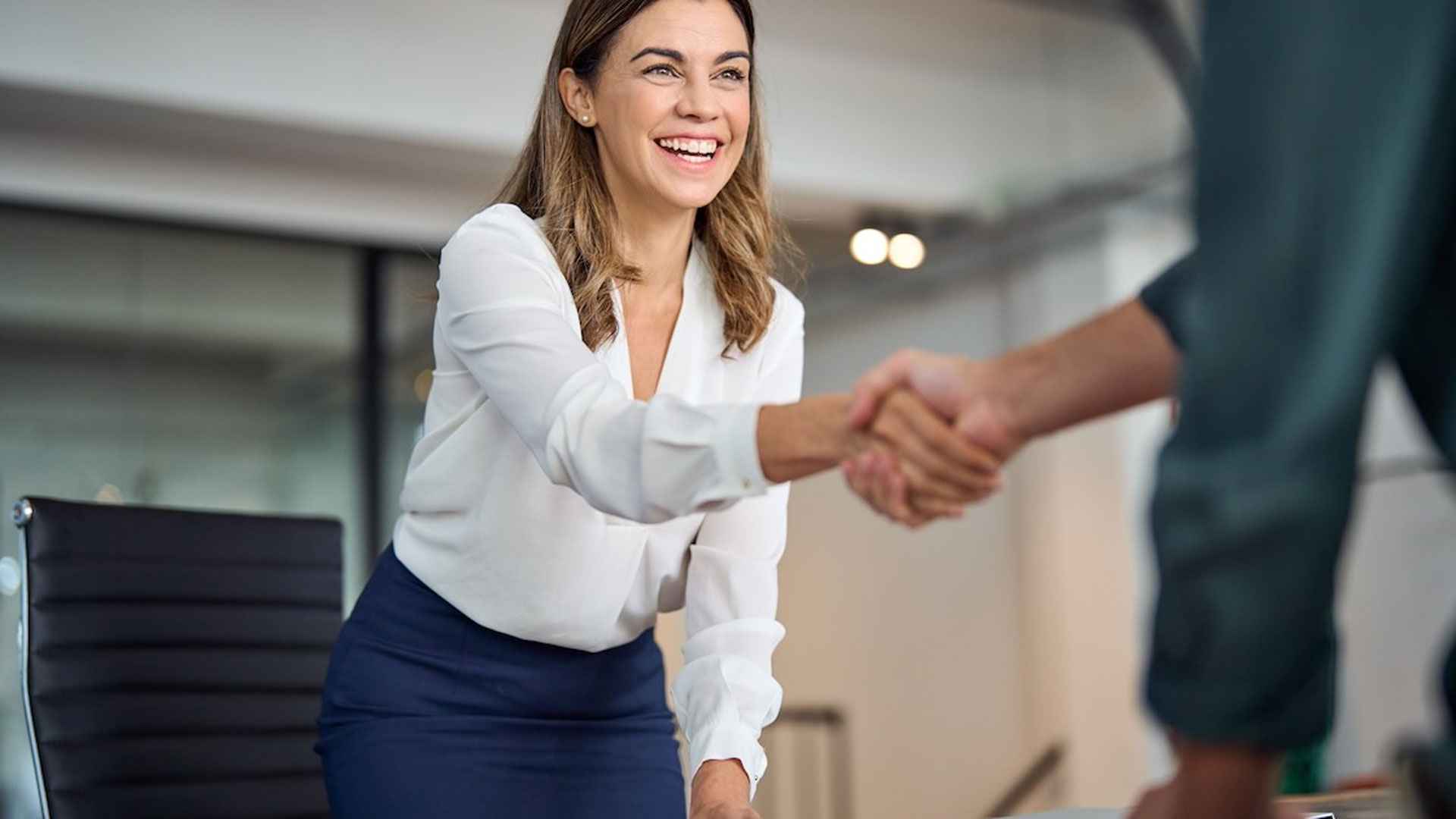 ২৫ হাজার টাকা বেতনে চাকরি দেবে কর্ণফুলী গ্রুপ