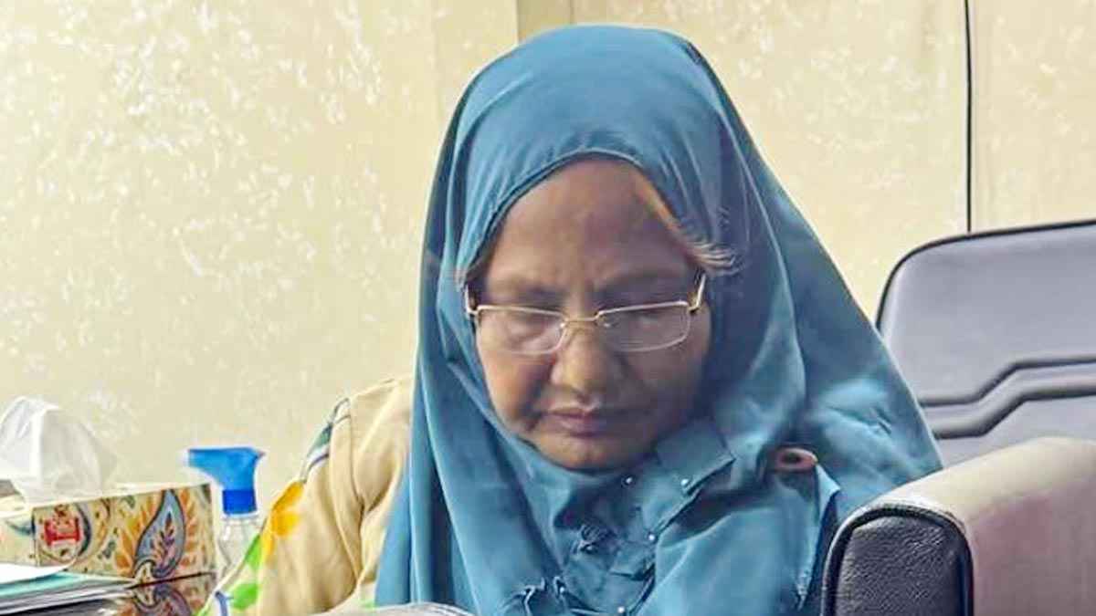 জবি সাবেক অধ্যাপক আনোয়ারা বেগম গ্রেফতার