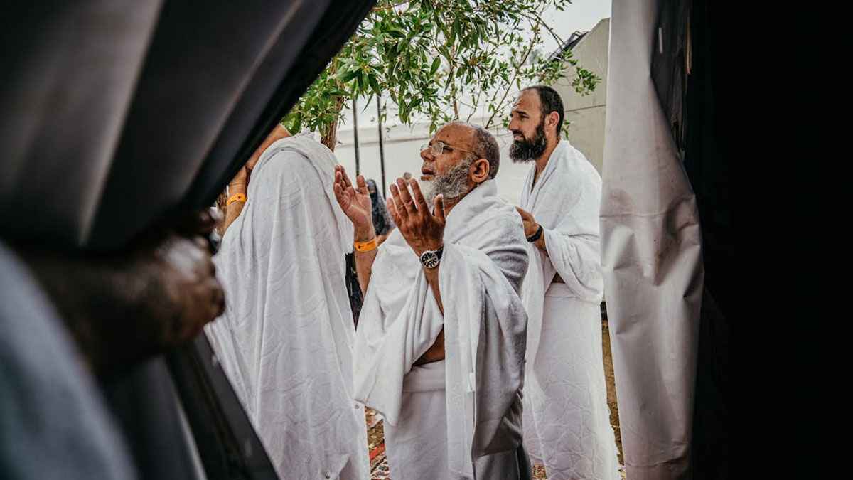 কাবাঘর দেখার সময় নবীজি (স.) যে দোয়া পড়তেন