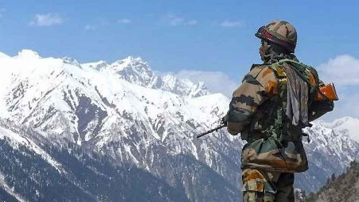 কাশ্মীর সীমান্তে গুলিতে ভারতীয় সেনা নিহত