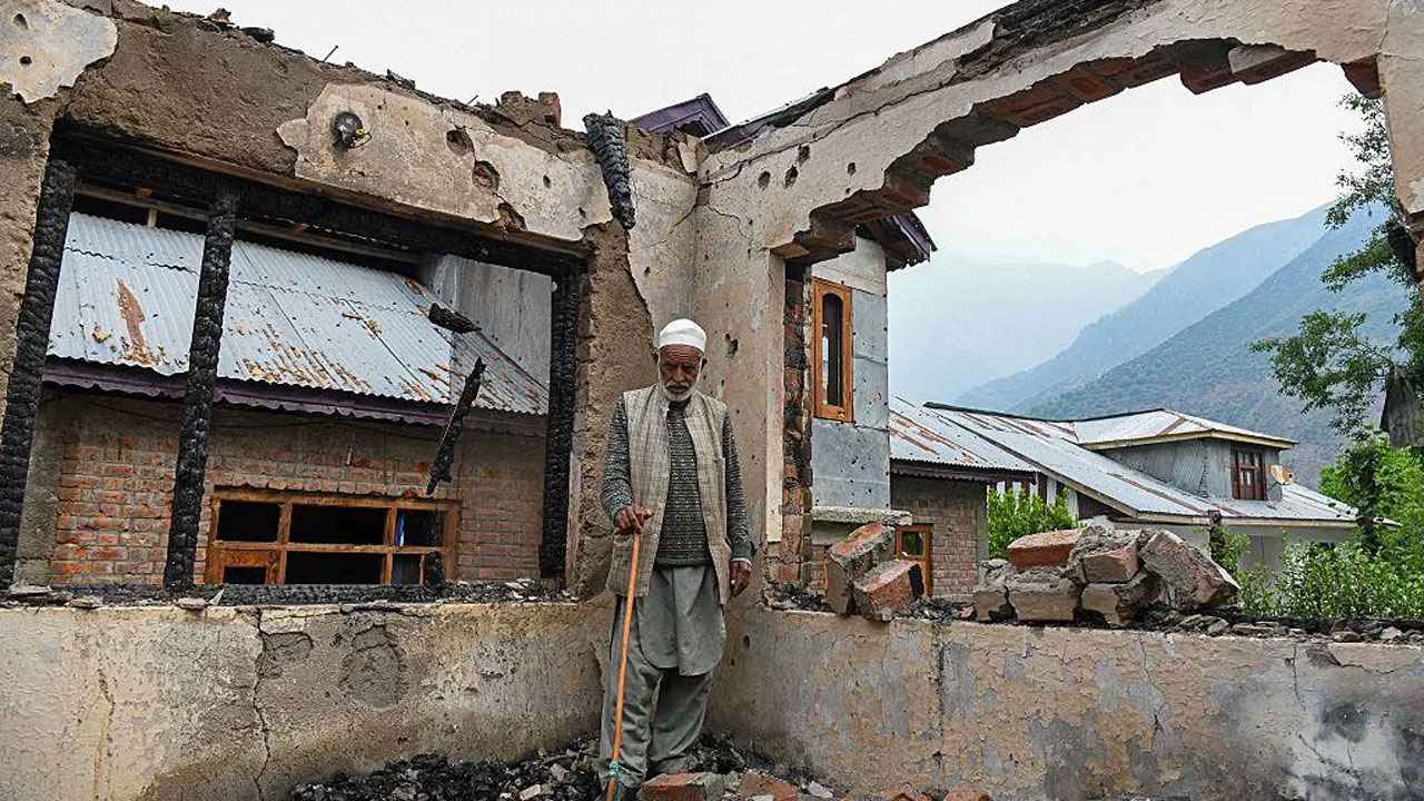 সীমান্তে ১০ হাজারেরও বেশি ভারতীয় বাড়ি ধ্বংস