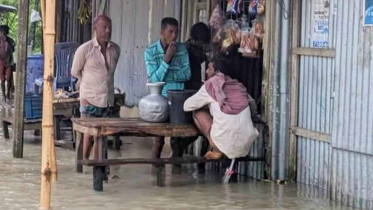 লক্ষ্মীপুরে জোয়ারের পানিতে ৪০ গ্রাম প্লাবিত