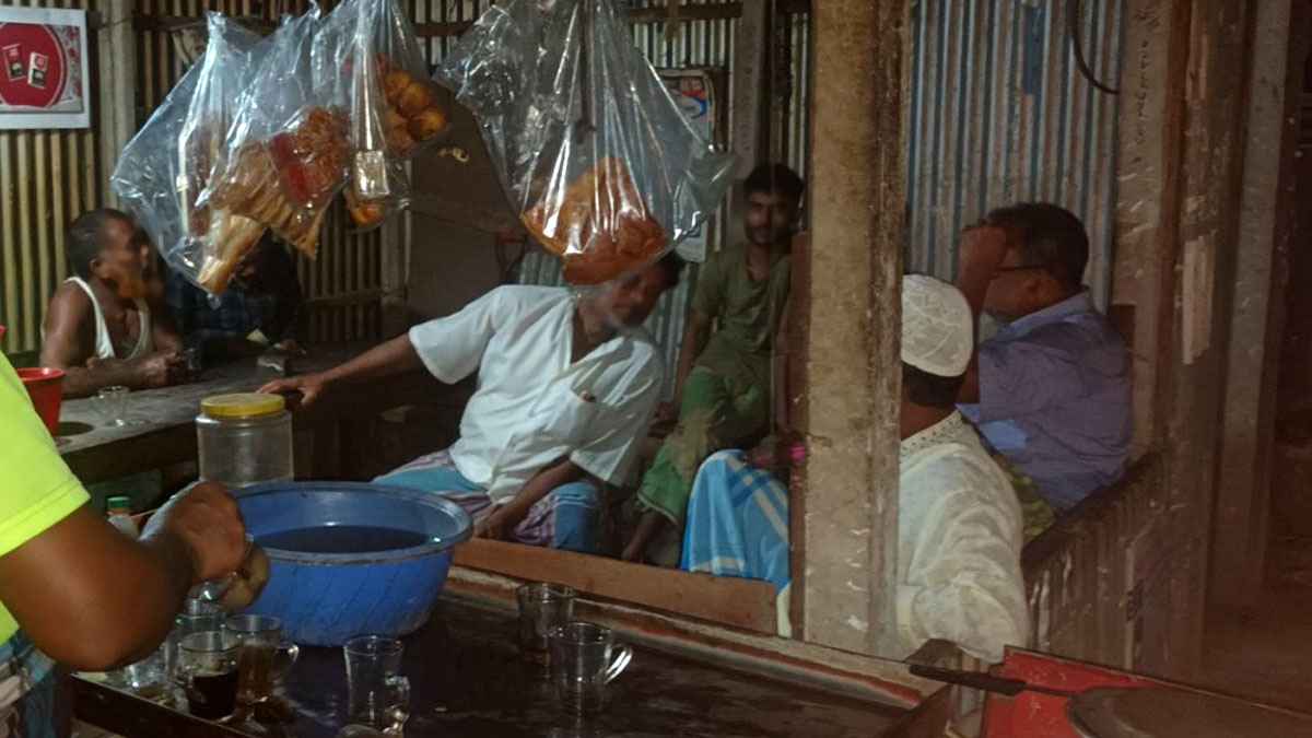 মানিকগঞ্জে মমতাজের গ্রেফতারের খবরে আনন্দের জোয়ার