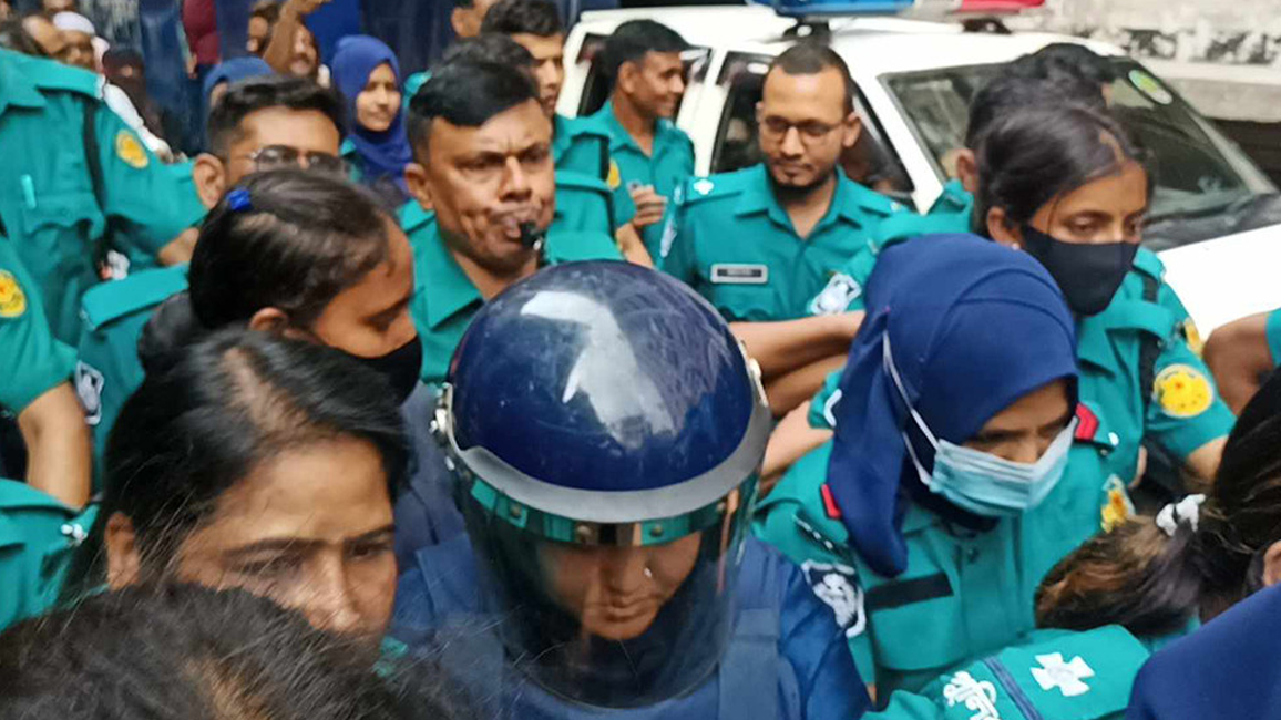 জামিন মেলেনি, কারাগারে কণ্ঠশিল্পী মমতাজ