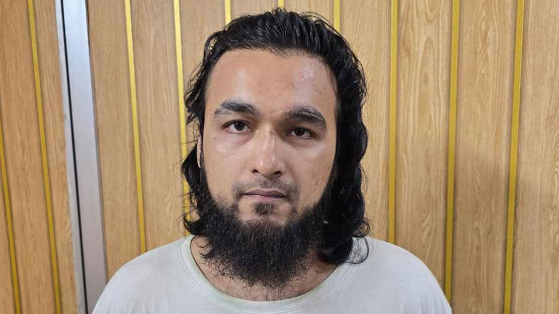 যে অভিযোগে গ্রেফতার গায়ক নোবেল