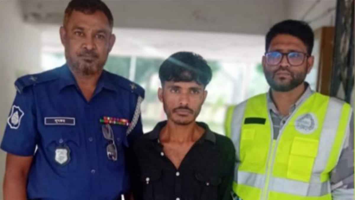 নরসিংদীতে অস্ত্রসহ যুবক গ্রেফতার