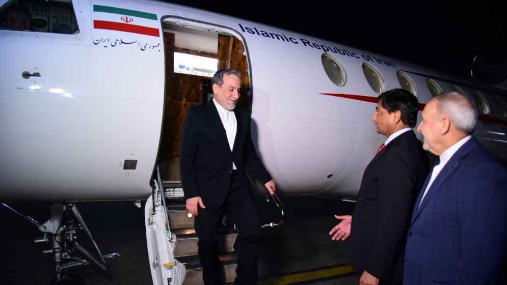 পাকিস্তান সফরে ইরানের পররাষ্ট্রমন্ত্রী