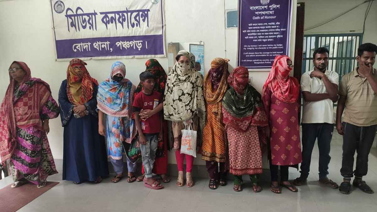 পঞ্চগড় সীমান্ত দিয়ে নারী-শিশুসহ ১১ জনকে পুশইন, আটক করেছে বিজিবি