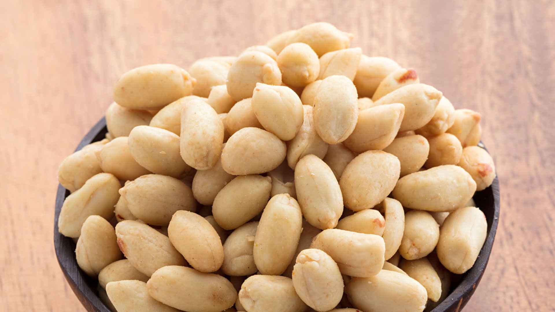 রোজ বিকেলে চিনাবাদাম খেলে কী হয়?