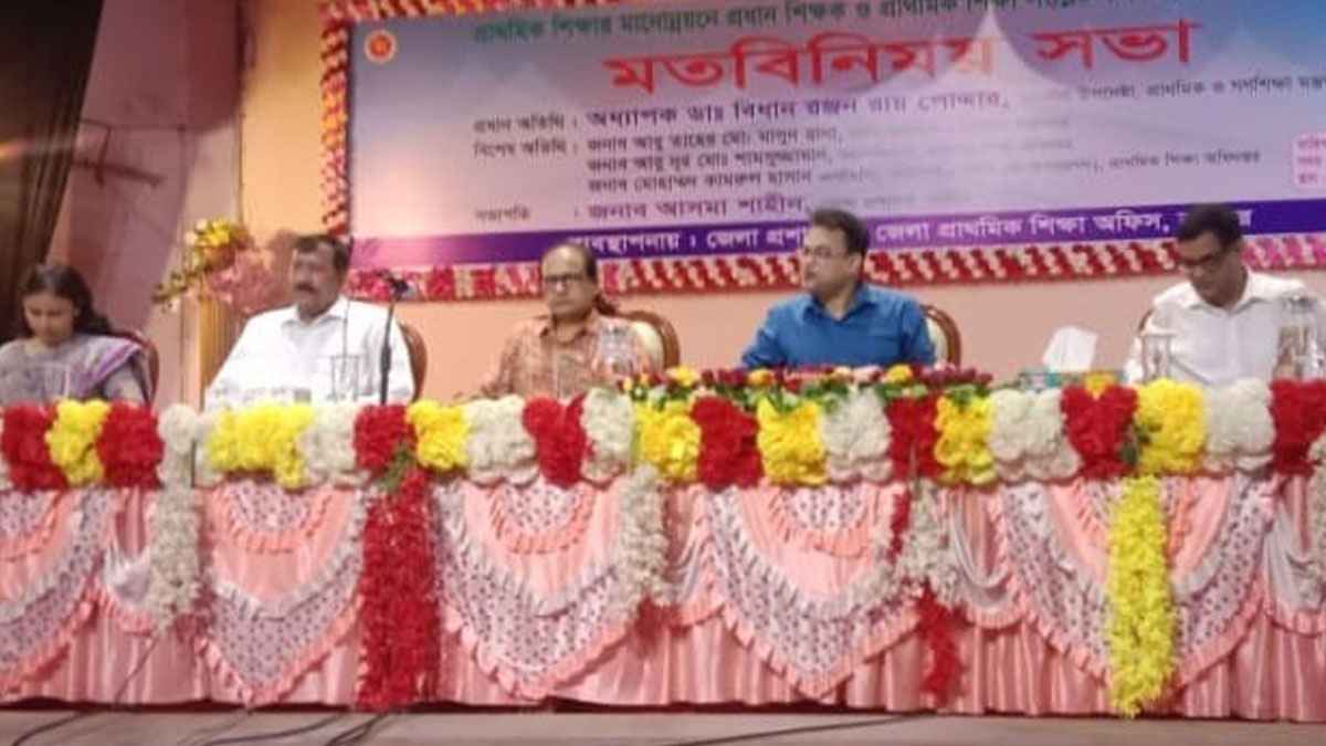 ছাত্র ও শিক্ষকের সম্পর্ক হবে বাবা-মায়ের চেয়েও ঘনিষ্ঠ: গণশিক্ষা উপদেষ্ট