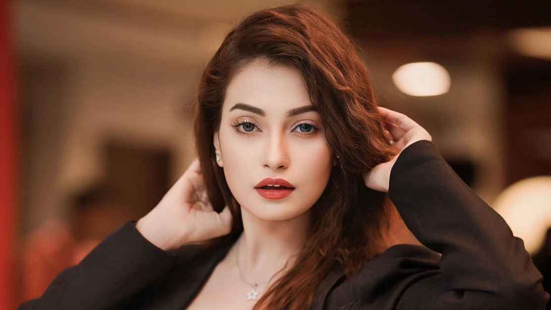 সেই রাজ রিপা কি এবারও থাকছেন তারকাদের ক্রিকেট লীগে?