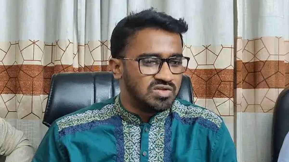 জামায়াত-শিবিরকে সামনে রেখে ‘কাজ সেরে’, এখন পাকিস্তানপন্থী তকমা?