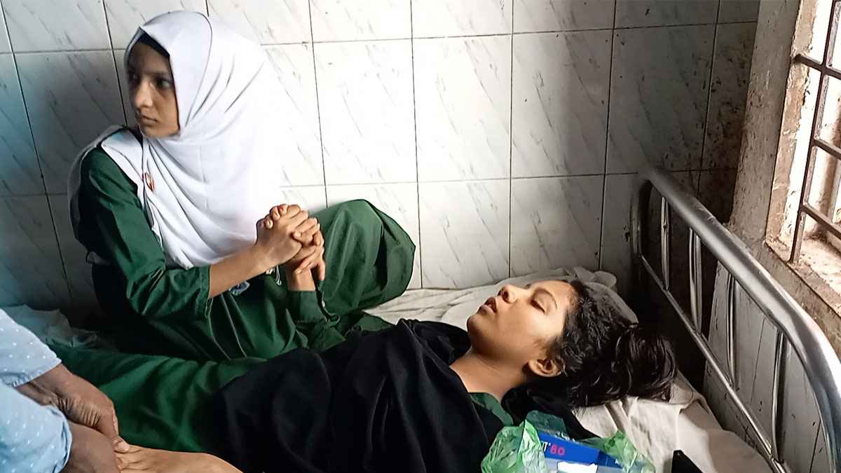 পিরোজপুরে দুই স্কুলের মধ্যে সংঘর্ষ, শিক্ষকসহ আহত ৬