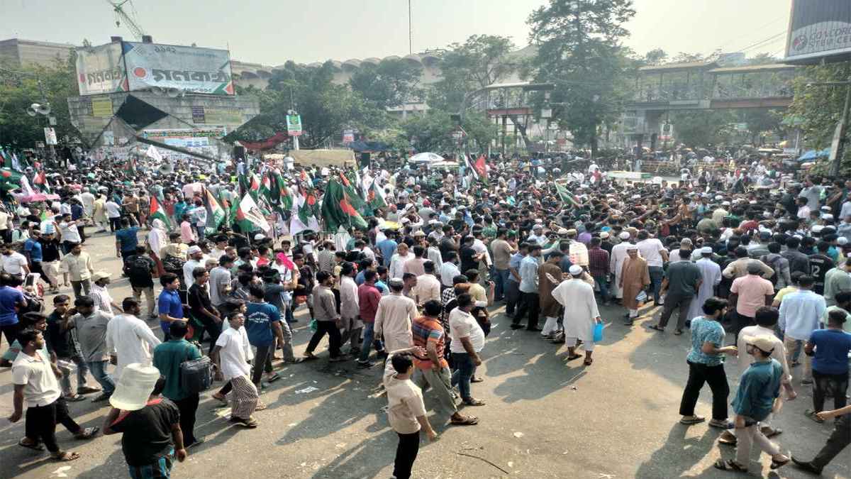 আবারও জুলাই গণঅভ্যুত্থানে আহতদের শাহবাগ অবরোধ