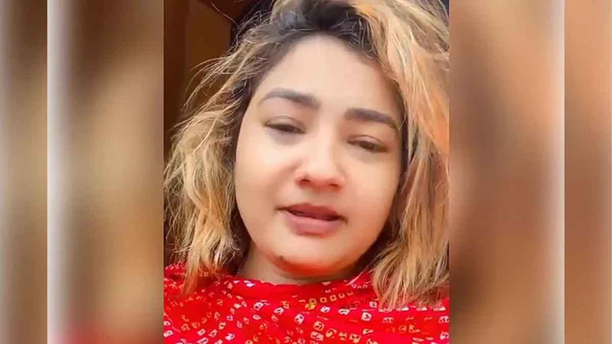 বান্ডিল বান্ডিল টাকা দিয়ে স্বামীকে ছাড়াতে চাওয়া সেই তামান্না গ্রেফতার