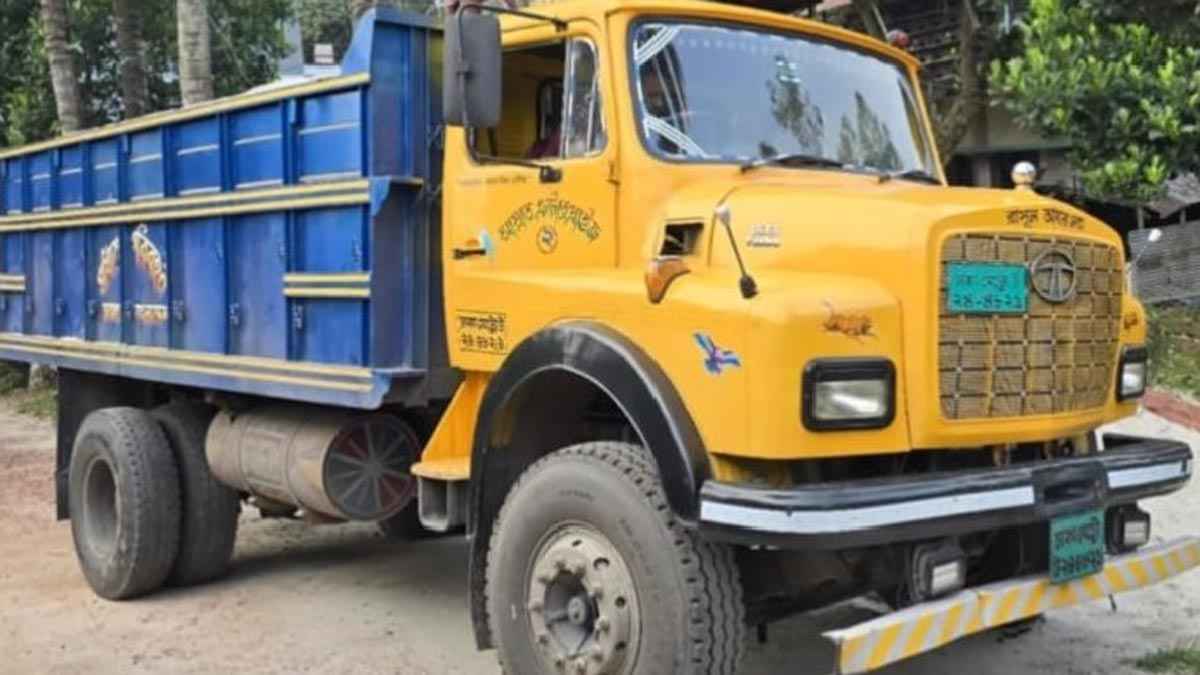 টাঙ্গাইলে ট্রাকসহ ২০ লাখ টাকার সয়াবিন তেল ছিনতাই