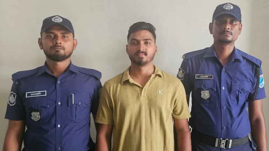 লঞ্চে দুই তরুণীকে মারধর: বৈষম্যবিরোধী নেহালসহ মামলার আসামি ২৬