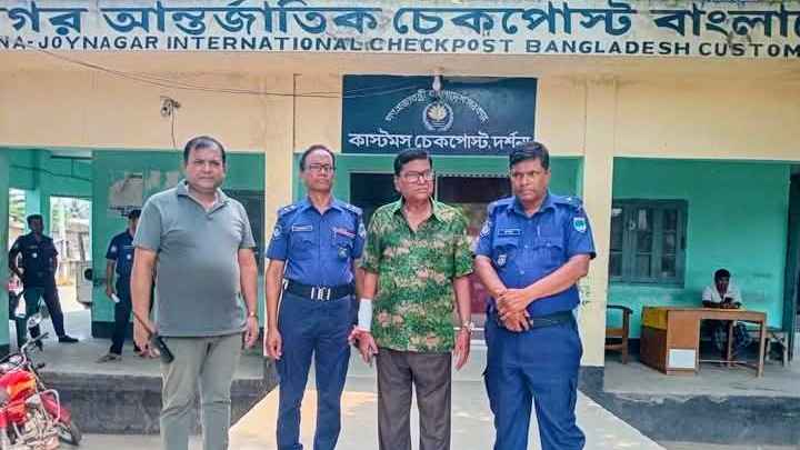 দর্শনা চেকপোস্ট থেকে সাবেক আ. লীগ নেতা গ্রেফতার