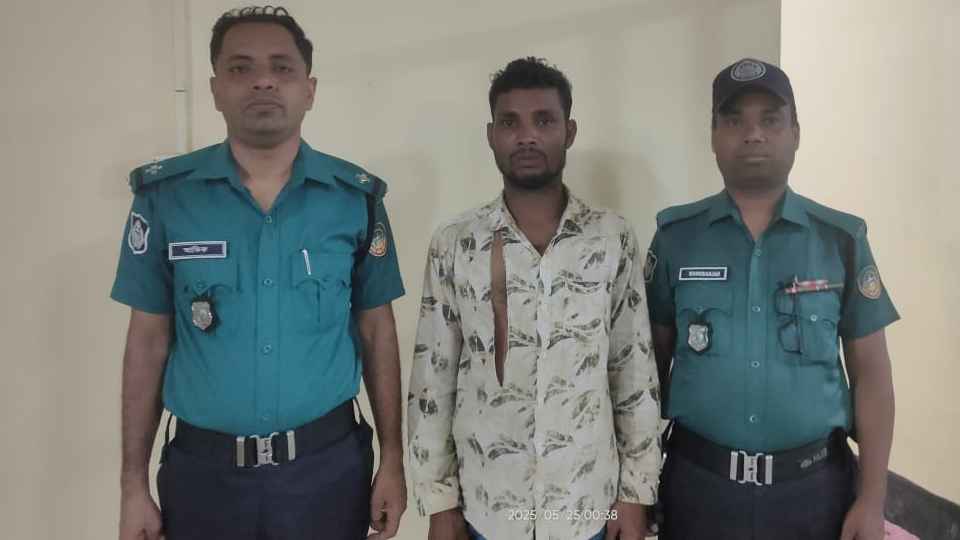 রংপুরে ২ কেজি গাঁজাসহ মাদককারবারি আটক