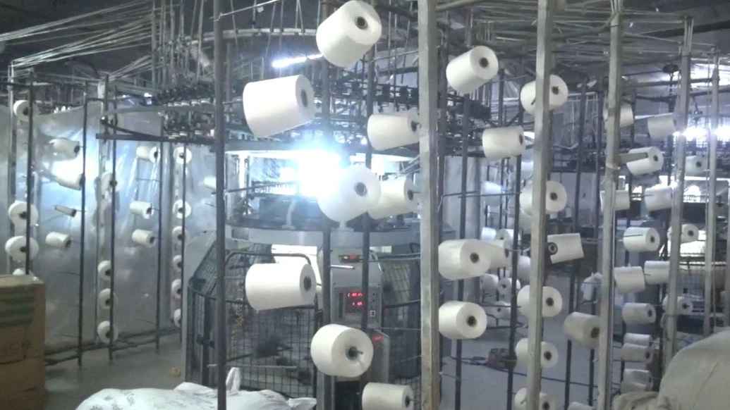 গাজীপুরে গ্যাস, বিদ্যুৎ সংকটে শিল্প কারখানায় উৎপাদন ব্যাহত