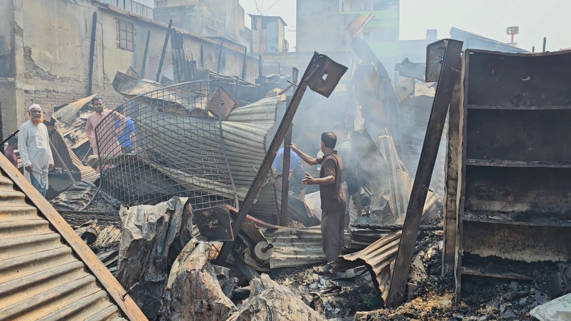 thumbnail_ফুটেজ-(১)_ক্ষতিগ্রস্ত_ঘটনাস্থল_-_মুন্সিগঞ্জ_16.05.2025(6)