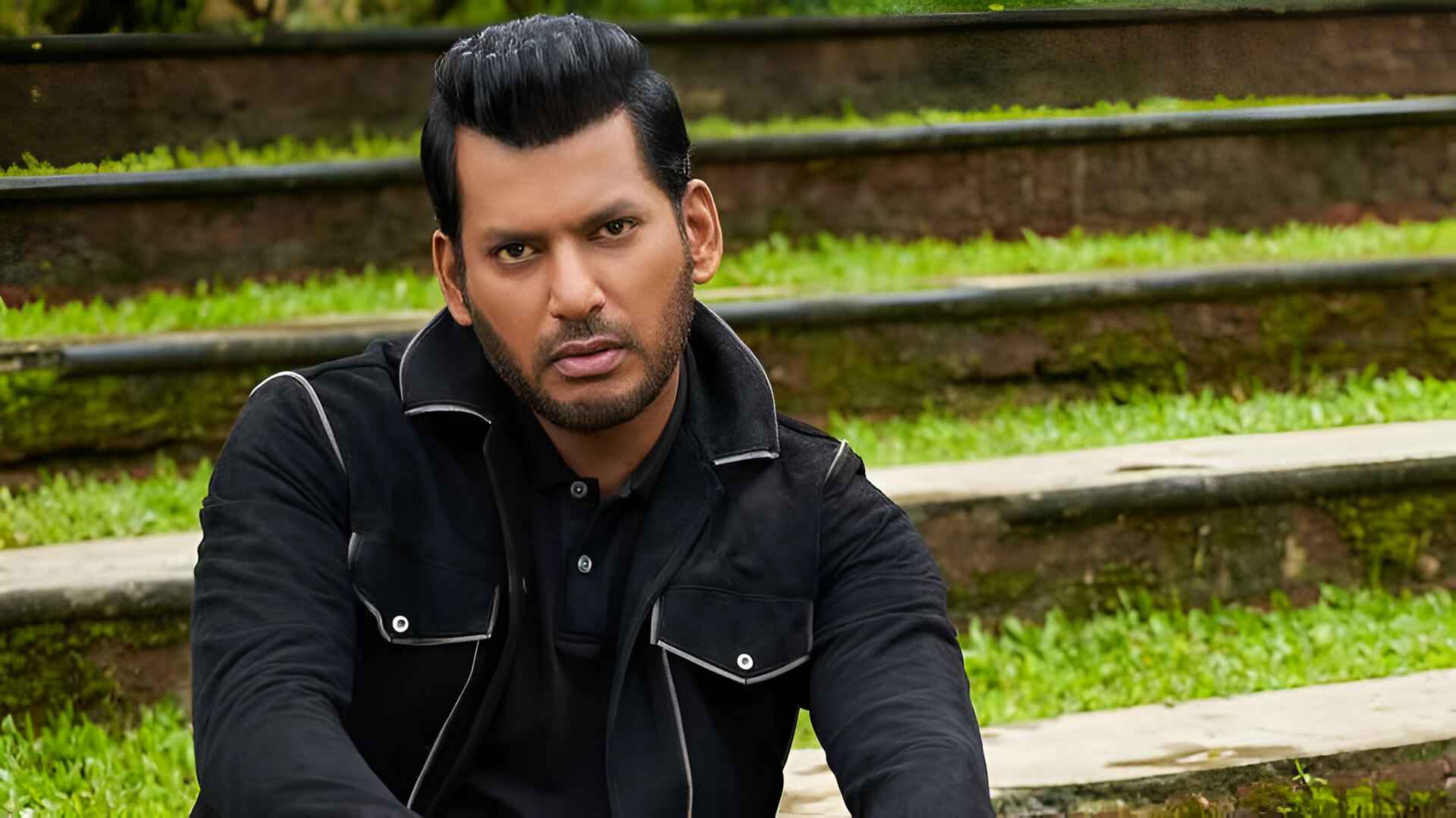 অনুষ্ঠানে জ্ঞান হারিয়ে পড়ে গেলেন দক্ষিণী তারকা