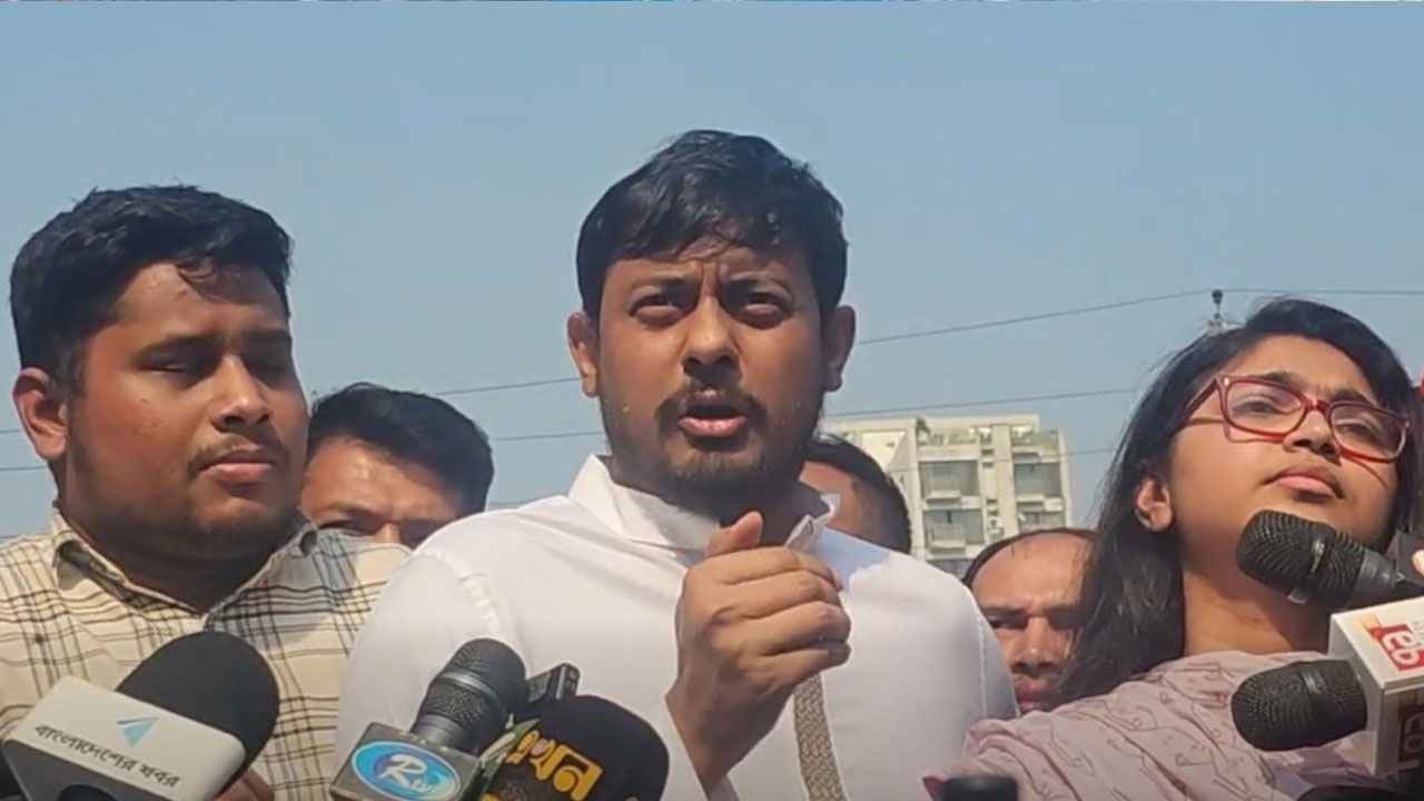 খালেদা জিয়াকে দেখে এসে যা জানালেন এনসিপি নেতারা