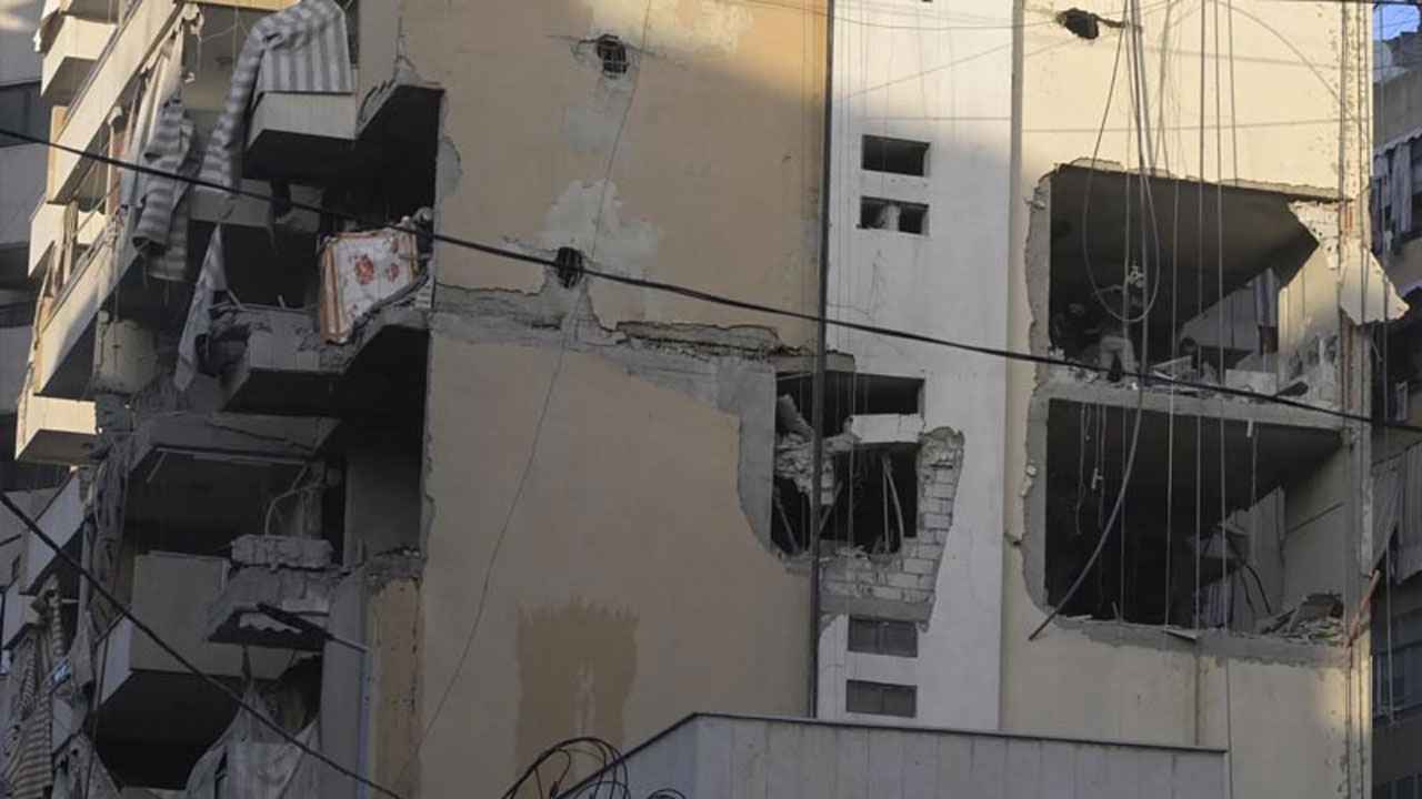 যুদ্ধবিরতির মধ্যেই বৈরুতে ইসরায়েলি বিমান হামলা, নিহত ৫