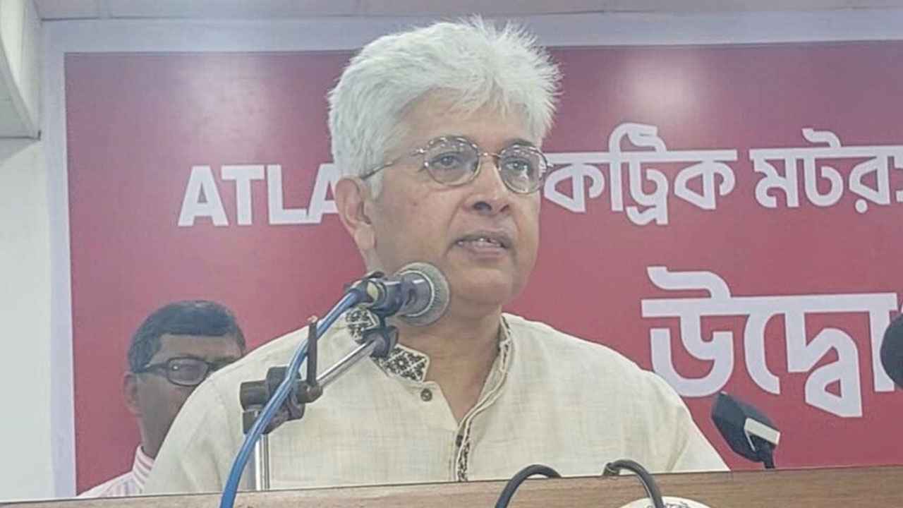 ইলেকট্রিক ভেহিকেল কার্বন নিঃসরণ ও ব্যয় কমাবে: আদিলুর রহমান