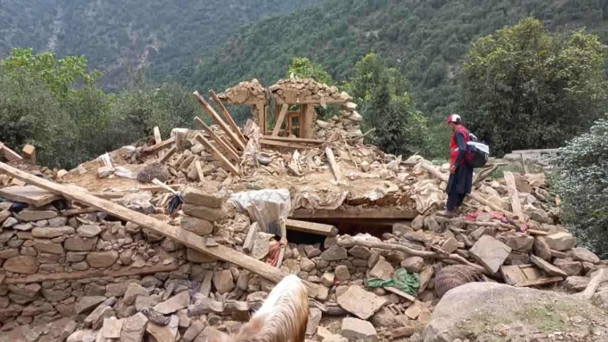 আফগানিস্তানে ভূমিকম্পে প্রাণহানি বেড়ে ১০, আহত আড়াই শতাধিক