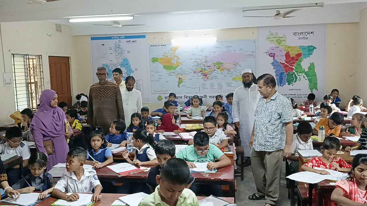 ৫ হাজার শিশুর অংশগ্রহণে আলোকিত ফেনী বৃত্তি পরীক্ষা অনুষ্ঠিত