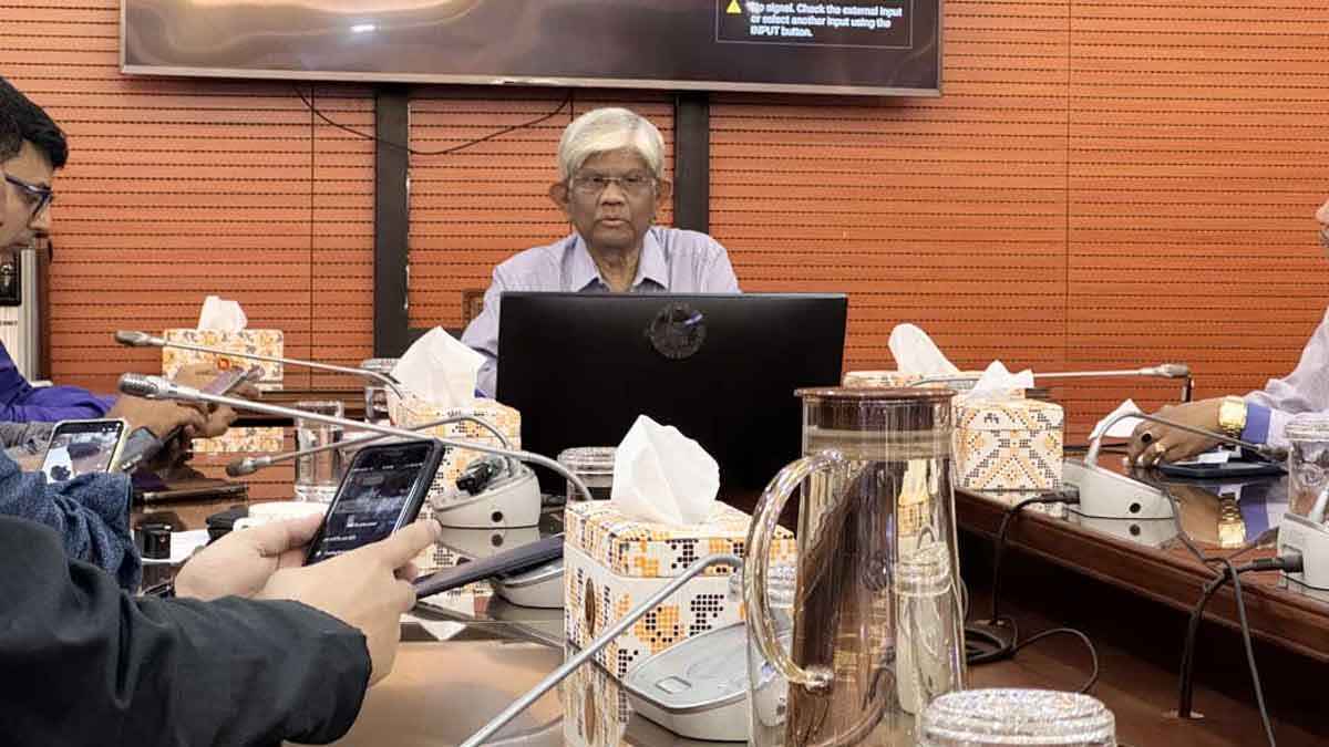 ভারতের চাল সিঙ্গাপুর থেকে কিনছে সরকার: অর্থ উপদেষ্টা