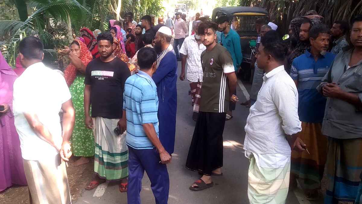 ফকিরহাটে মৎস্য ব্যবসায়ীর ঝুলন্ত মরদেহ উদ্ধার, পরিবারের দাবি হত্যা