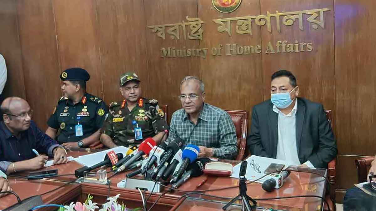 ১৩ নভেম্বর ঘিরে টহল বাড়ানো হয়েছে: স্বরাষ্ট্র উপদেষ্টা